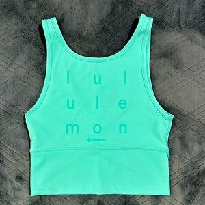 Lululemon crop top